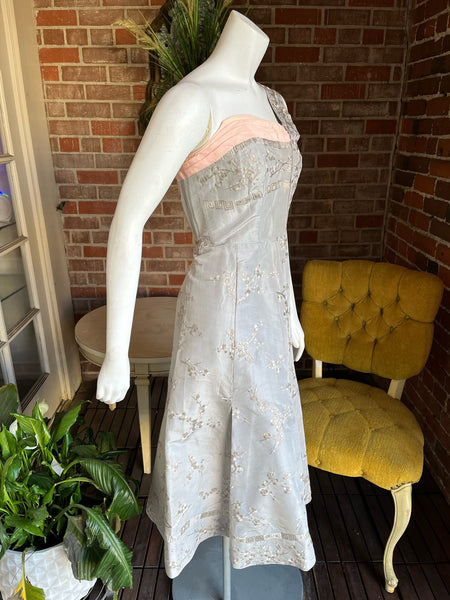 1950s Silk Embroidered Gray Pink Dress