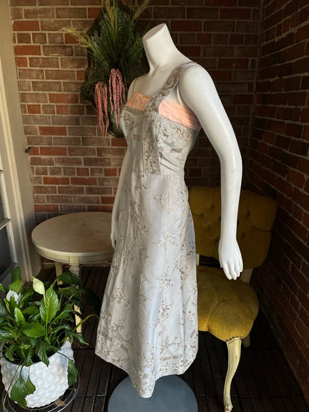 1950s Silk Embroidered Gray Pink Dress