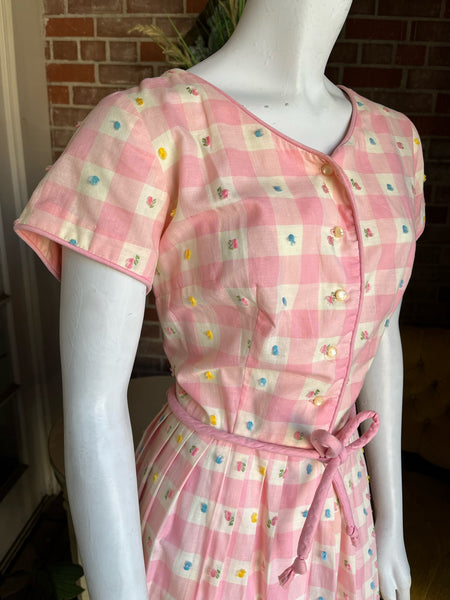 1940s Pink Gingham Floral Dress