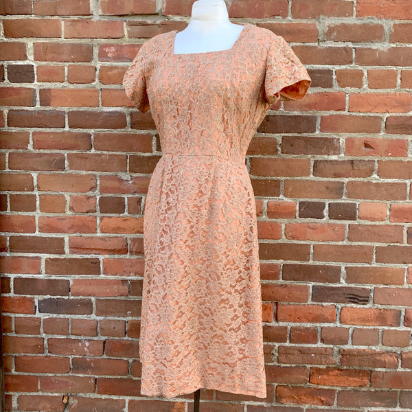 1950s Champagne and Gold Lurex Dress - Volup