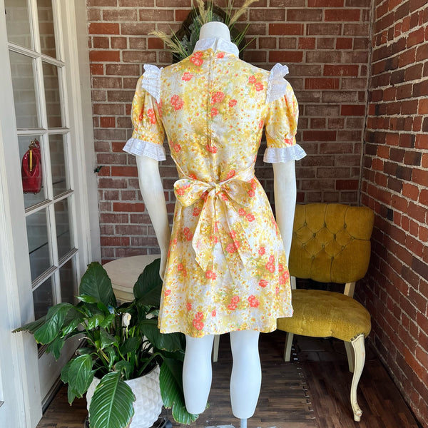 1970s Yellow Floral Lace Collar Dress