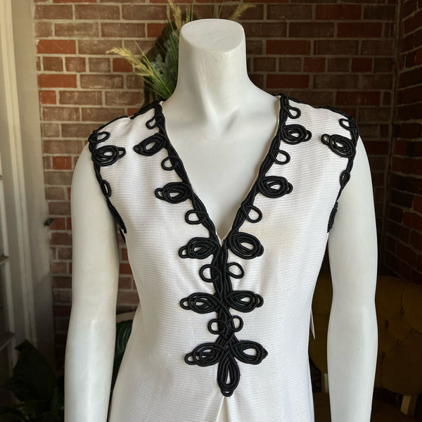 1960s White Oscar de La Renta Dress