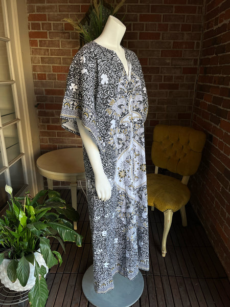 1970s Betyk Gold & Black Kaftan