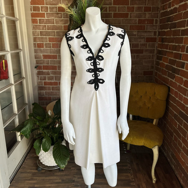 1960s White Oscar de La Renta Dress