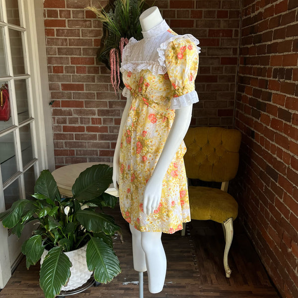 1970s Yellow Floral Lace Collar Dress