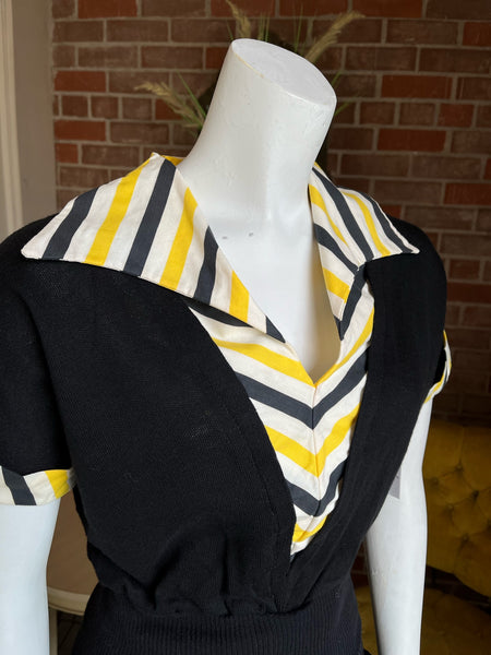1950s Cropped Black and Yellow Top