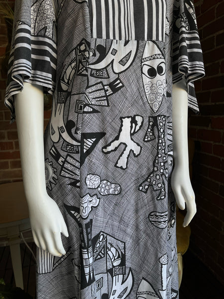 1970s Rare Abstract Graphic Black Kaftan