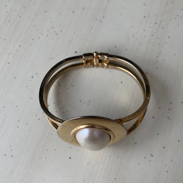 1990s Pearl Clamp Bangle