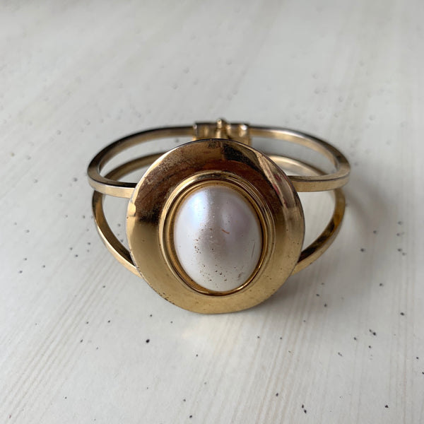 1990s Pearl Clamp Bangle