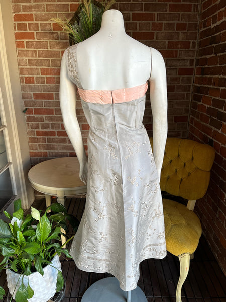 1950s Silk Embroidered Gray Pink Dress