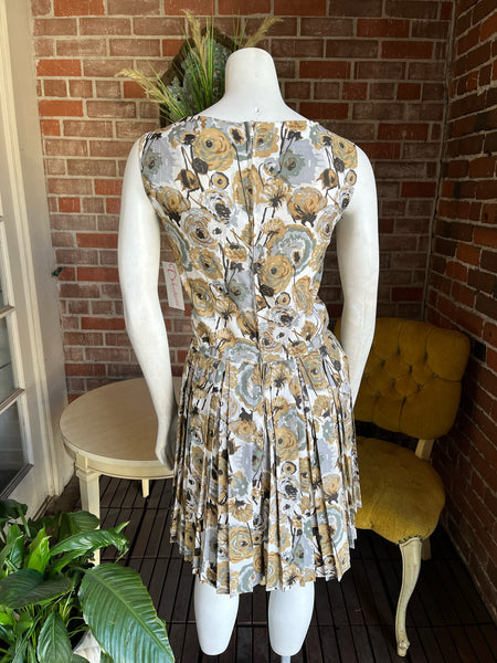 1960s Fall Florals Pleats Dress
