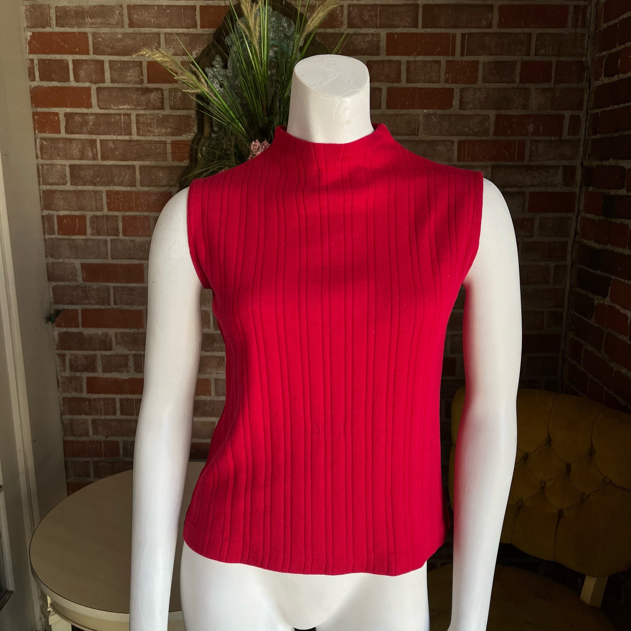 1960s Red Ribbed Top Mod