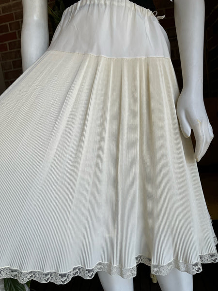 1950s Crystal Pleat Petticoat