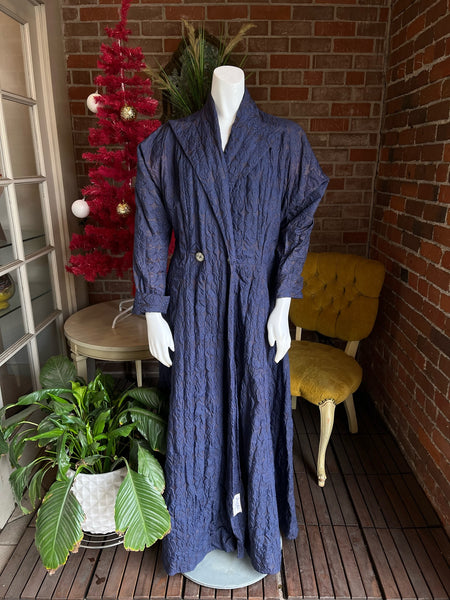 1950s Floral Embossed Navy Blue Robe