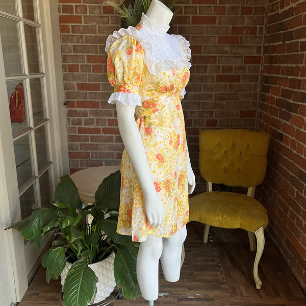 1970s Yellow Floral Lace Collar Dress