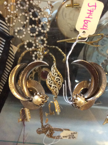 Silver wing earrings