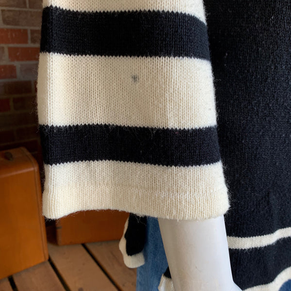 Vintage 1970s Black and White Knit Sweater