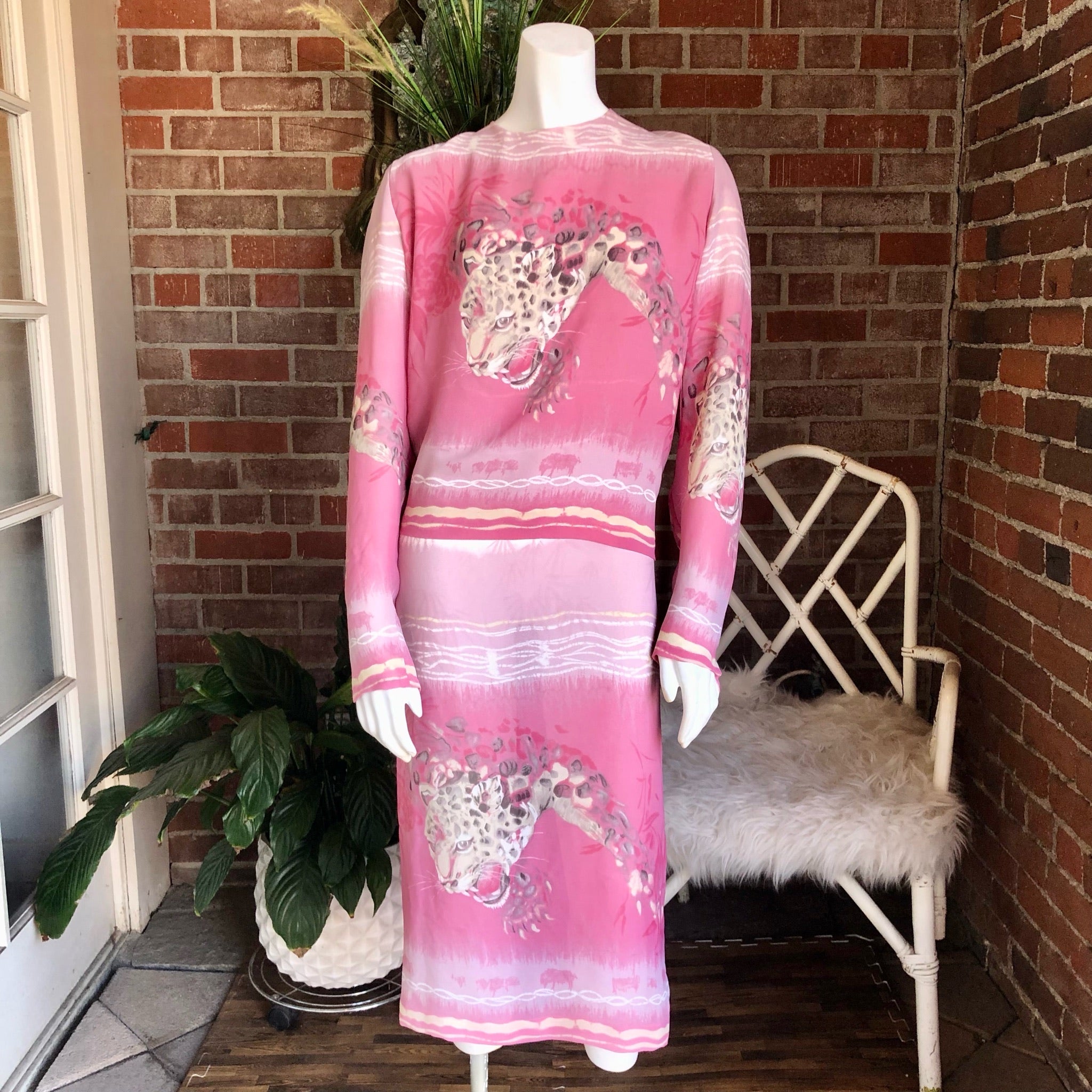 1980s Pink White Snow Leopard Dress