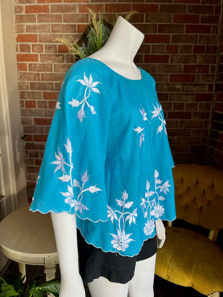 1970s Turquoise and White Embroidered Top
